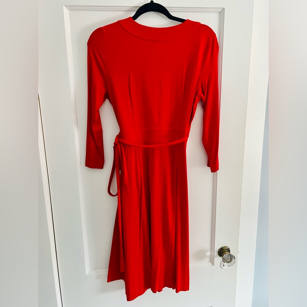 Ann Taylor, Timeless Red Wrap Dress, Size 6 - Picture 3 of 5